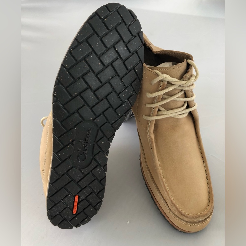 Men’s Cole Haan chukka Boot, Light Tan , size 9